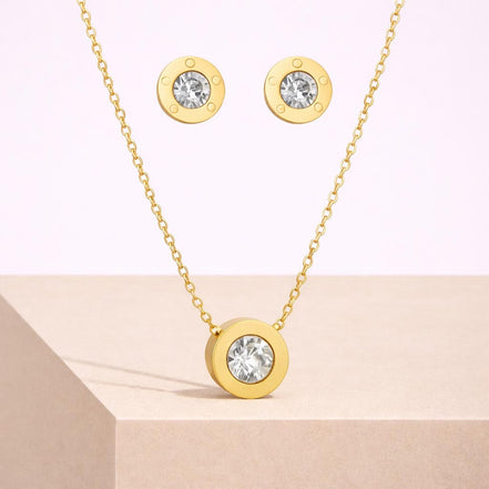 Elegant White Gold Round Necklace